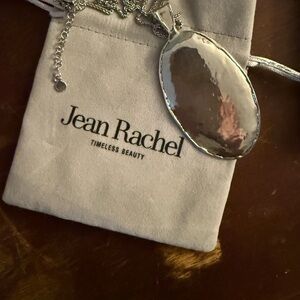 Elegant Silver Pendant Necklace